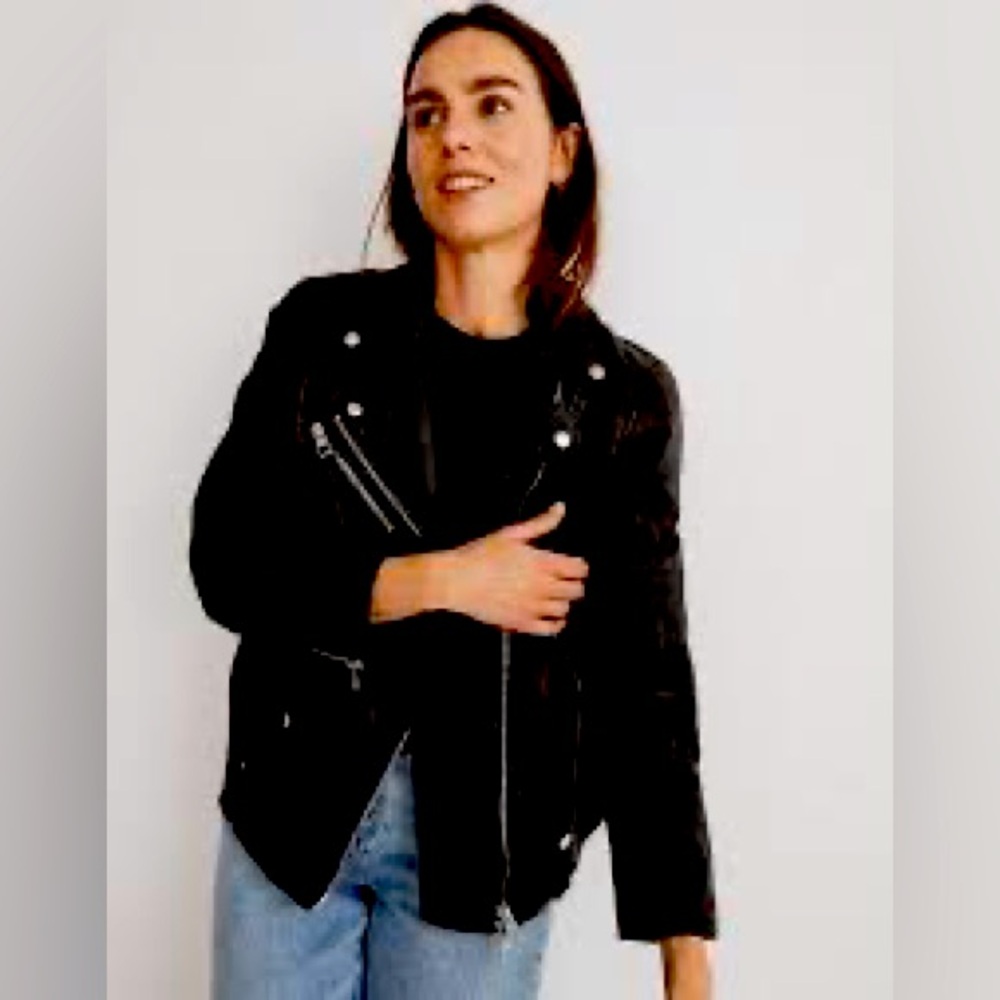Madewell Washed Leather Motorcycle Jacket in Black, Size M.